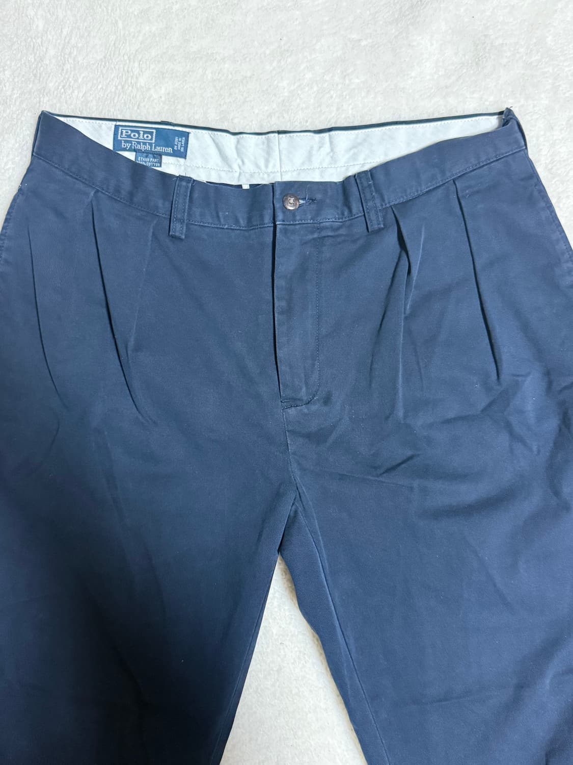 폴로 랄프로렌 ETHAN 더블 플리츠 치노 팬츠 네이비 상품이미지4