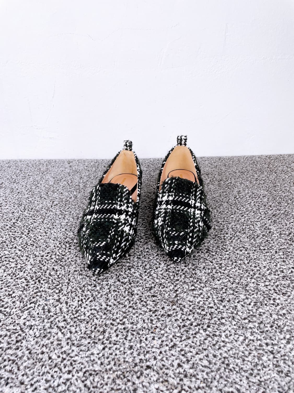 (정품/새상품) 니콜라스 커크우드 여성 블랙 화이트 체크 로퍼 상품이미지4