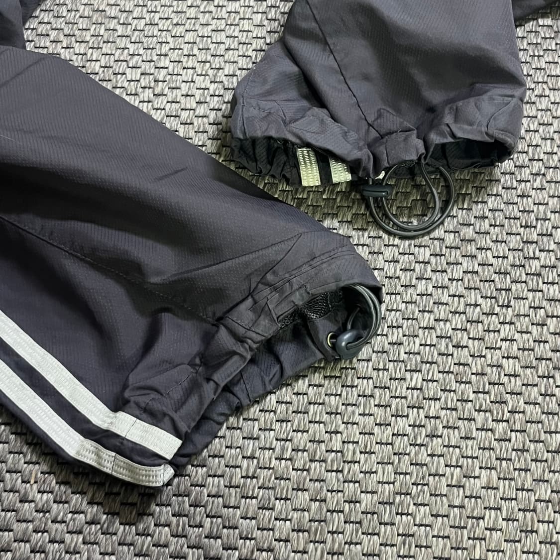 아디다스 올드스쿨 나일론 조거 팬츠 그레이 상품이미지6