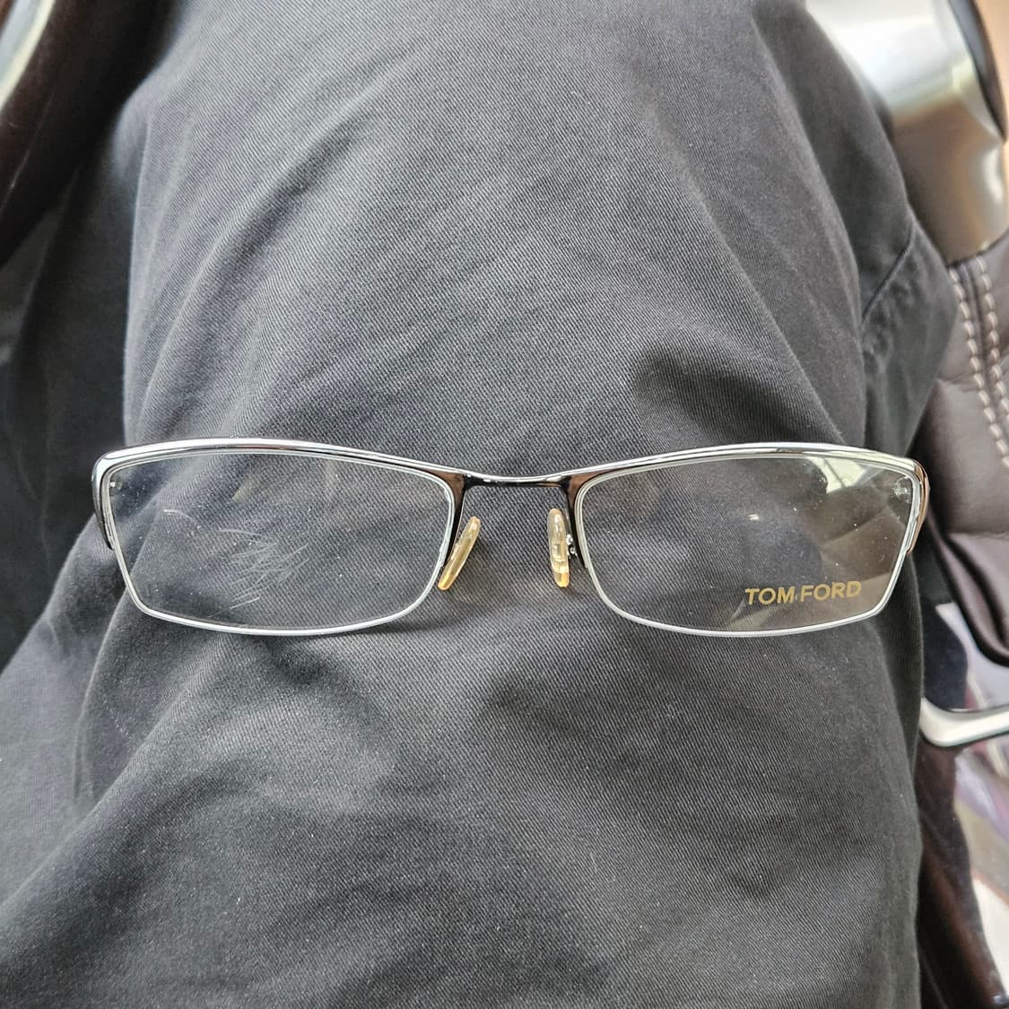 톰포드 긱시크 무드 안경 상품이미지3