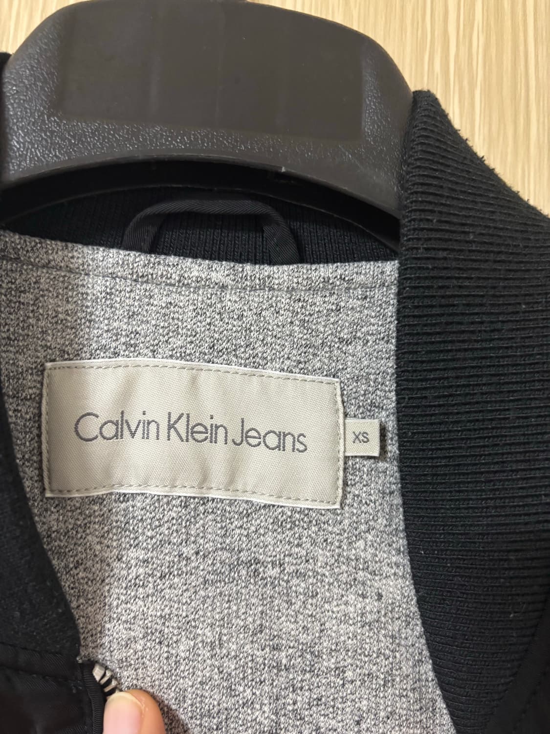 캘빈클라인 블랙 봄버 자켓 상품이미지3