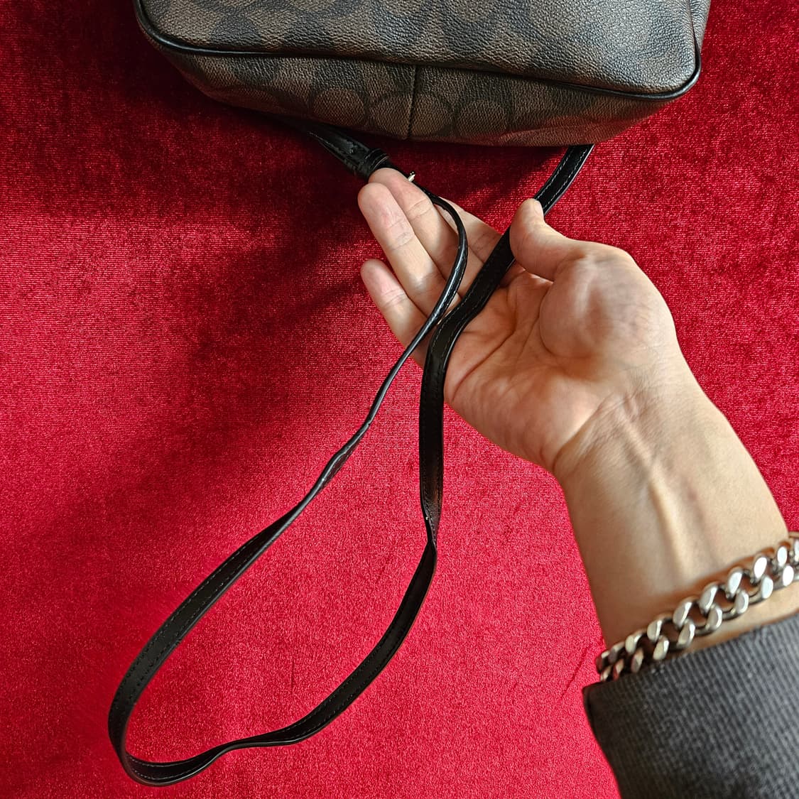 코치(Coach) 시그니쳐 탑핸들 미니 숄더 크로스백  상품이미지7