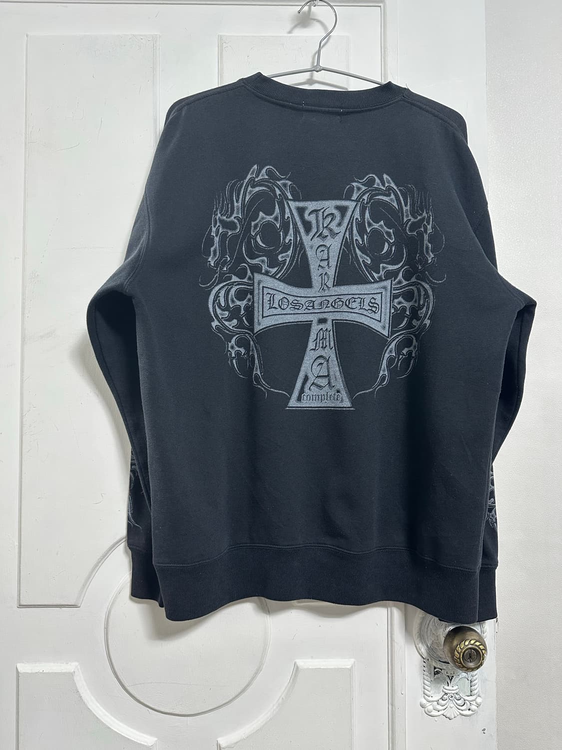 카르마 크로스 맨투맨 상품이미지2