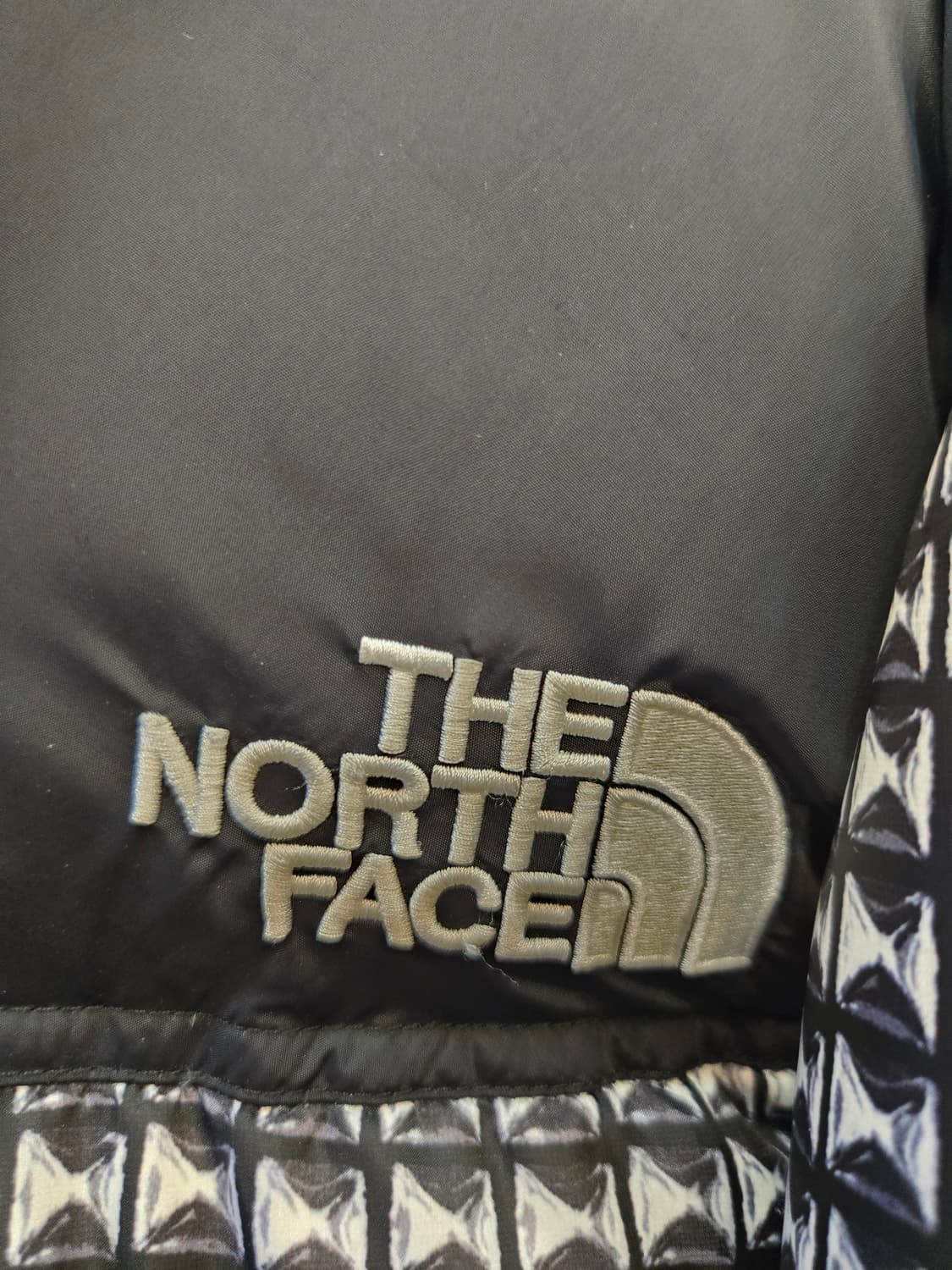 슈프림 x 노스페이스 눕시 다운 재킷 상품이미지3