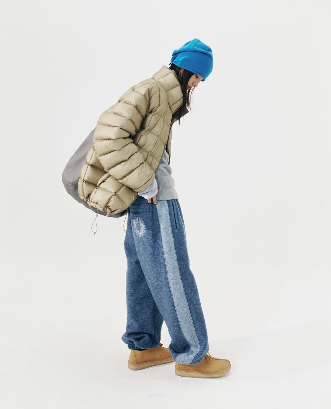 999휴머니티 구스 푸퍼 패딩 카키 상품이미지2