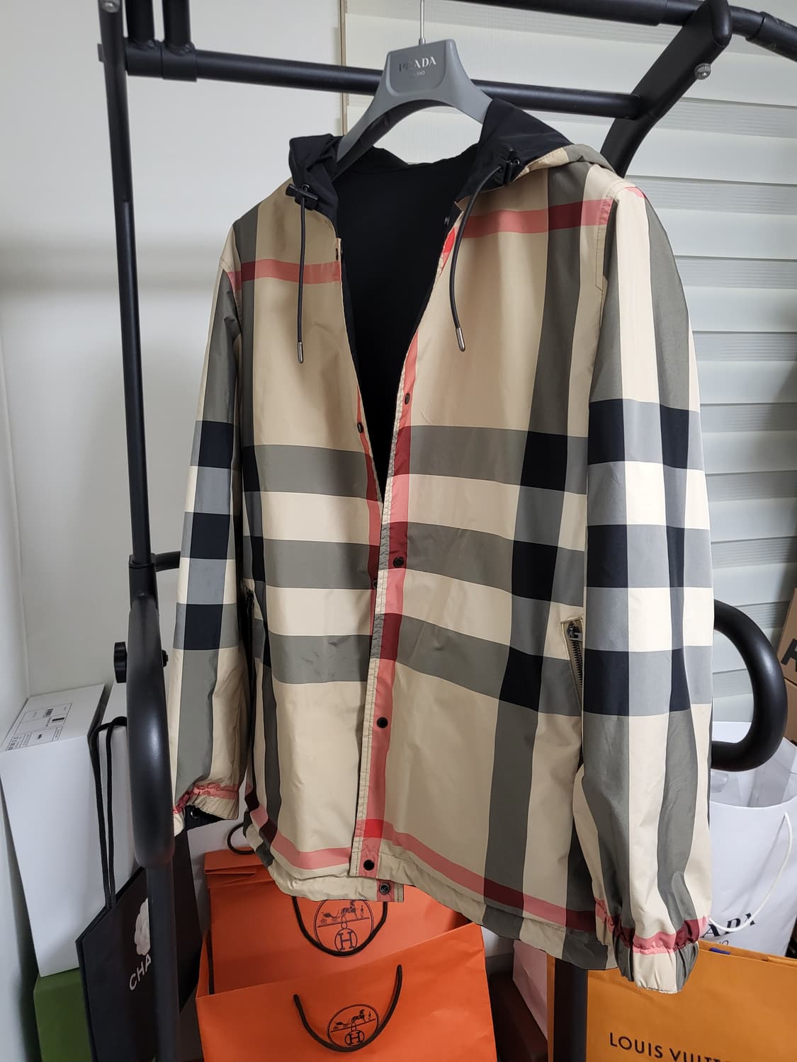 24SS 버버리 리버시블 체크 바람막이 자켓 m 상품이미지5