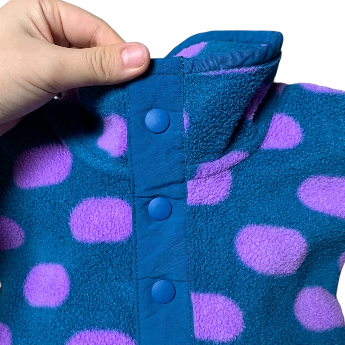 파타고니아 신칠라 도트 희귀 매물 (단추 얼룩) 상품이미지3