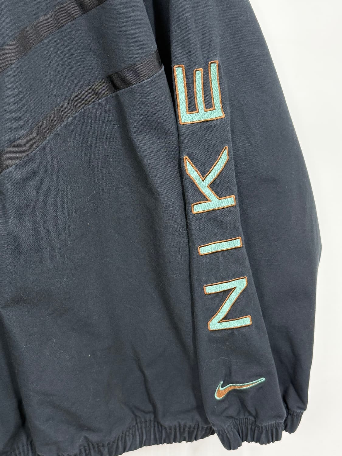 Nike Big Swoosh Windrunner Jacket 상품이미지4