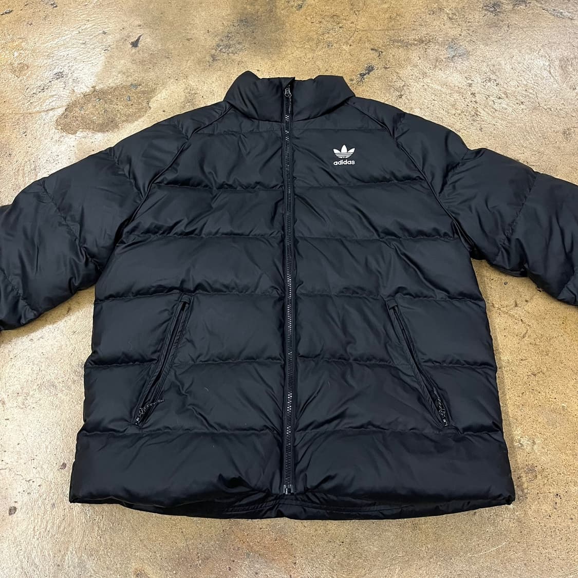 아디다스 블랙 숏패딩 상품이미지3