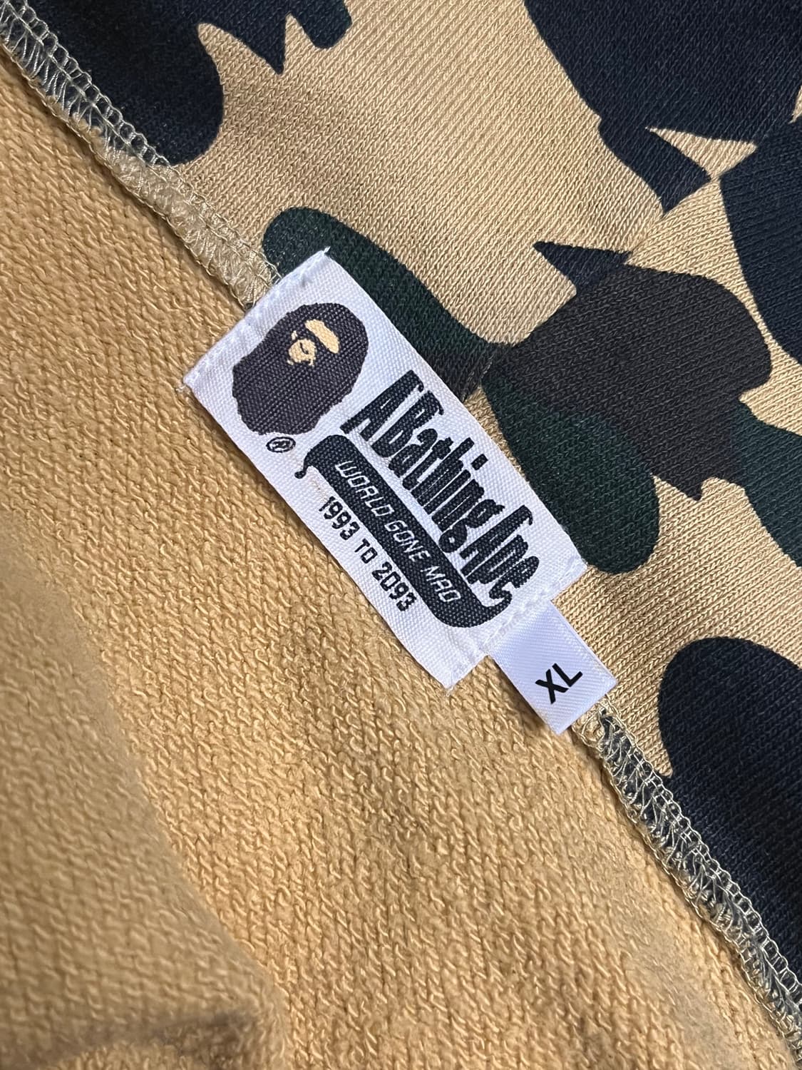 베이프 황계 샤크 후드집업 상품이미지3