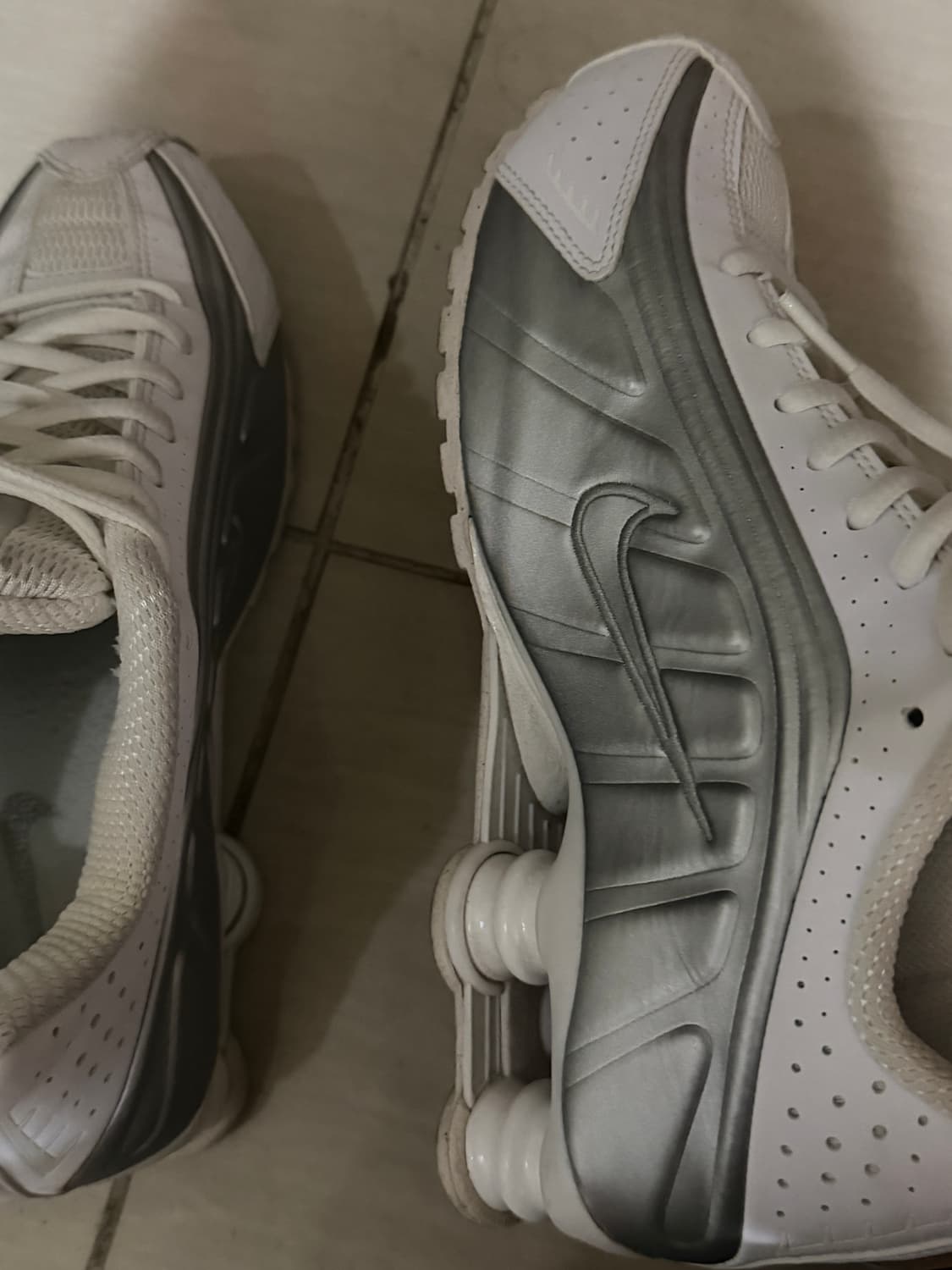 나이키 샥스 r4 245 상품이미지5