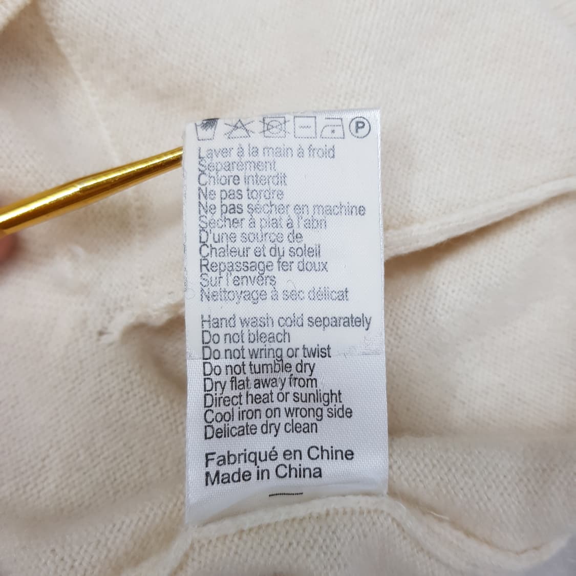 베르니스 캐시미어 100 아이보리 터틀넥 포켓 니트 XS사이즈 상품이미지7