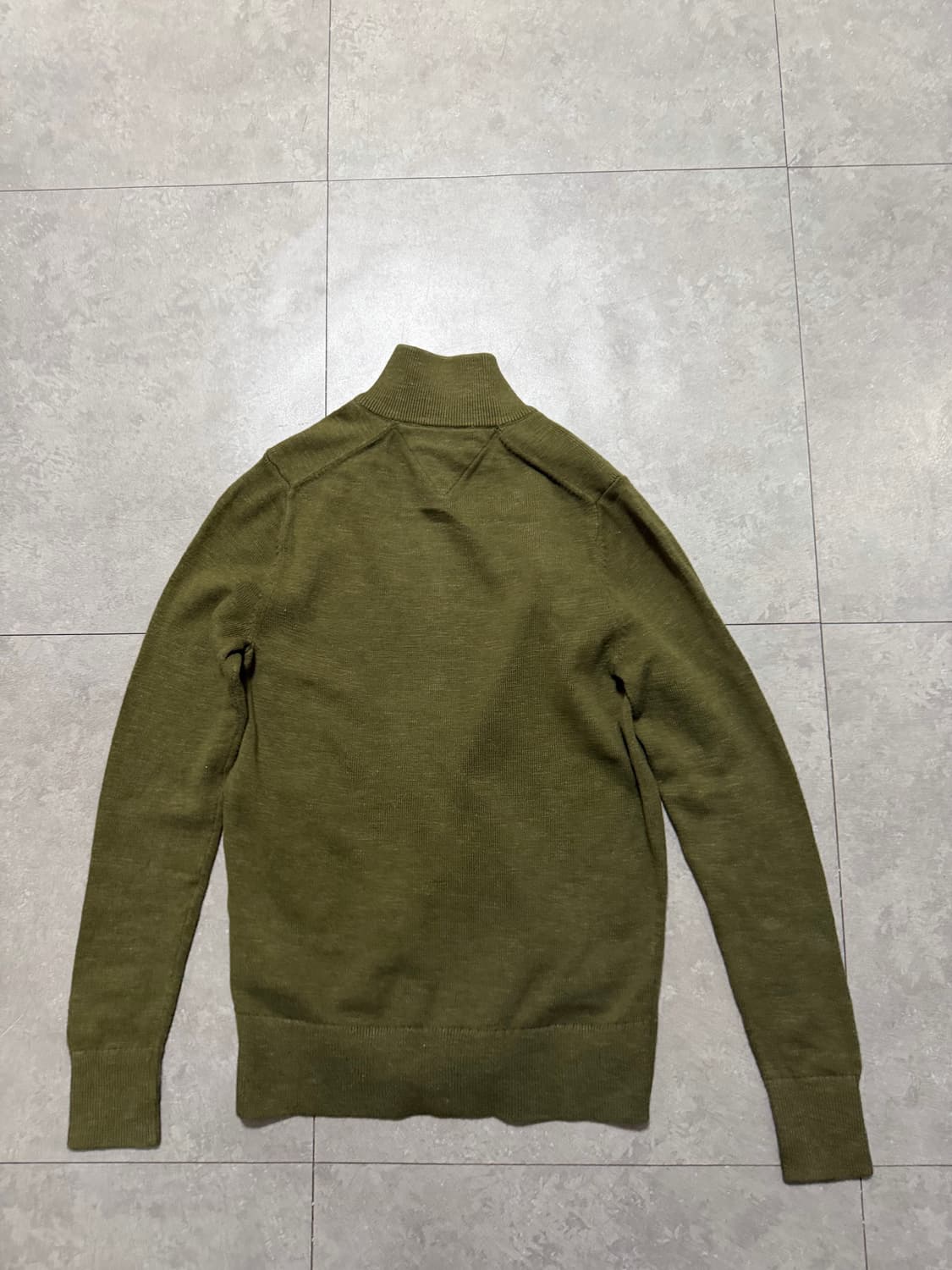 타미힐피거 카키컬러 코튼 니트 집업  가디건  44size   상품이미지8