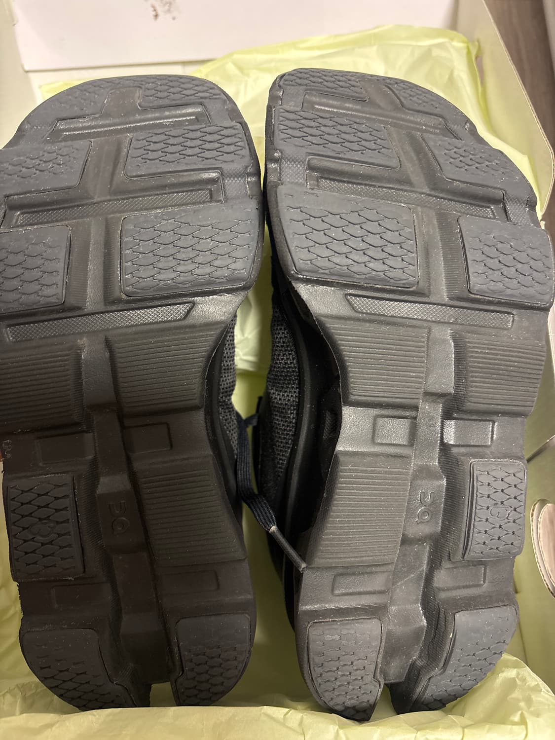 파프 온 클라우드몬스터2 블랙 235 상품이미지3