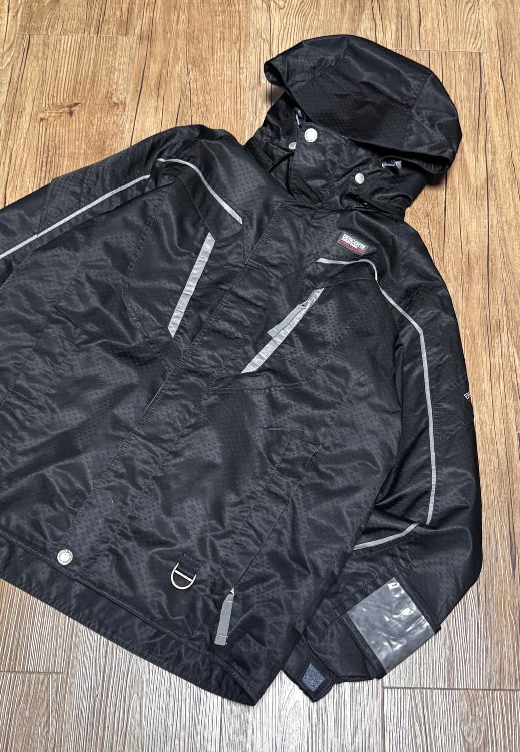 데상트 00s 일본 내수용 방풍 방수 스키 자켓 상품이미지2