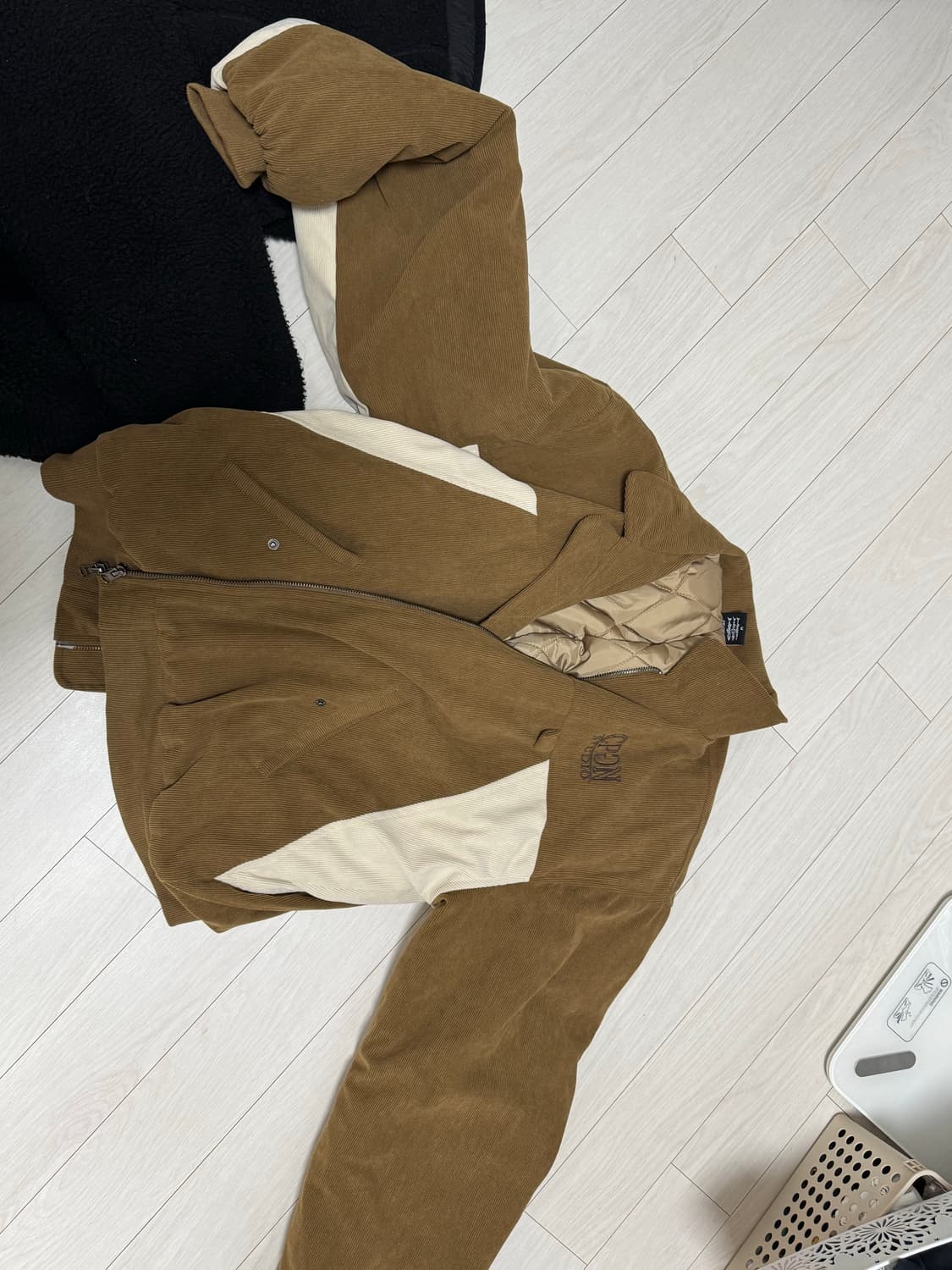 꼼파뇨 코듀로이 바시티 자켓 카멜 상품이미지1