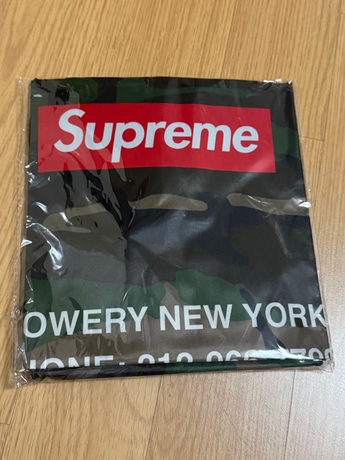 슈프림 25fw 프리기프트 상품이미지1