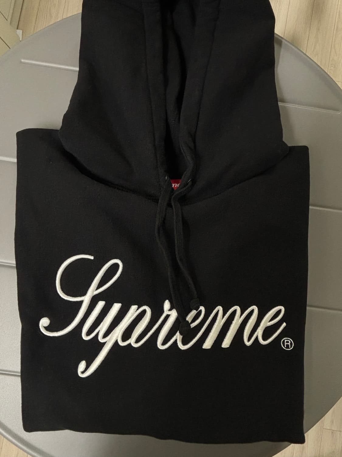 (XL) 슈프림 레이즈드 스크립트 후드  블랙 상품이미지3