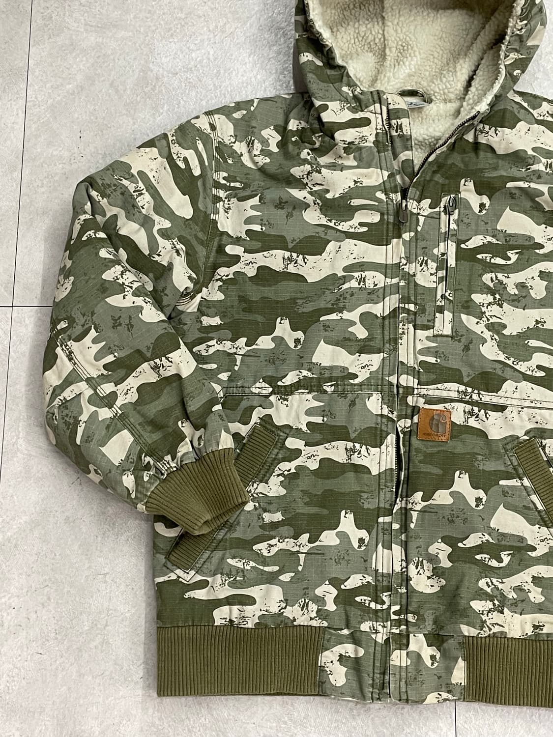 칼하트 카보플라쥬 재킷 (여성 S~M) 상품이미지3