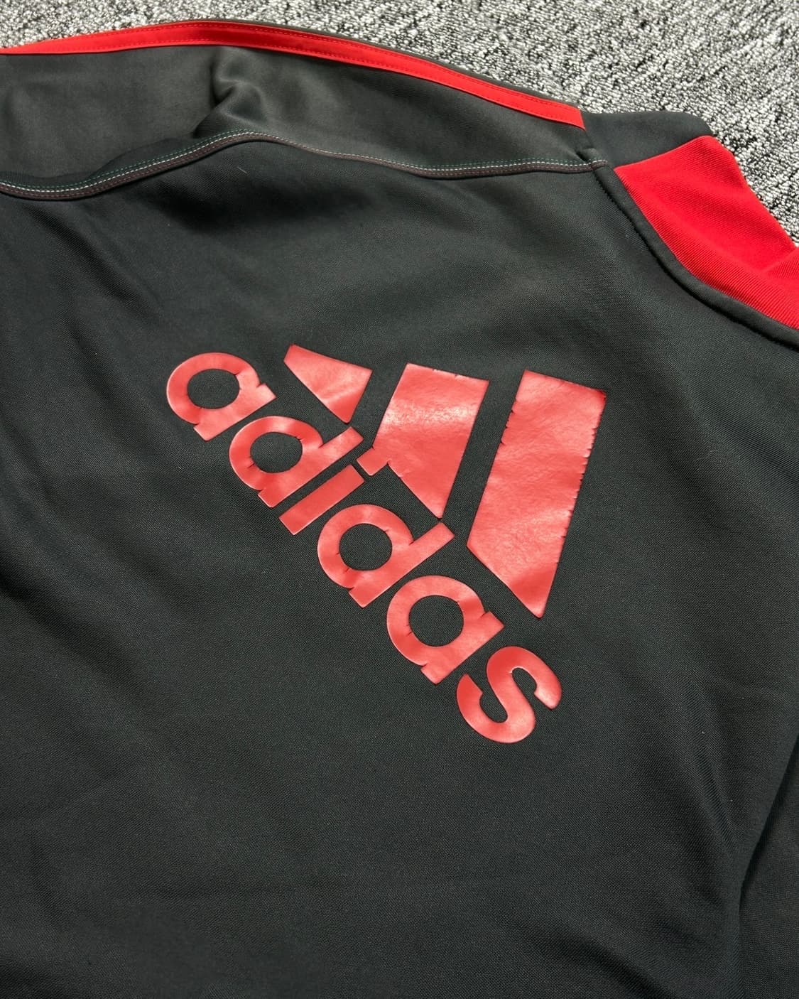 아디다스 12-13 UCL AC밀란 트레이닝 탑  상품이미지3