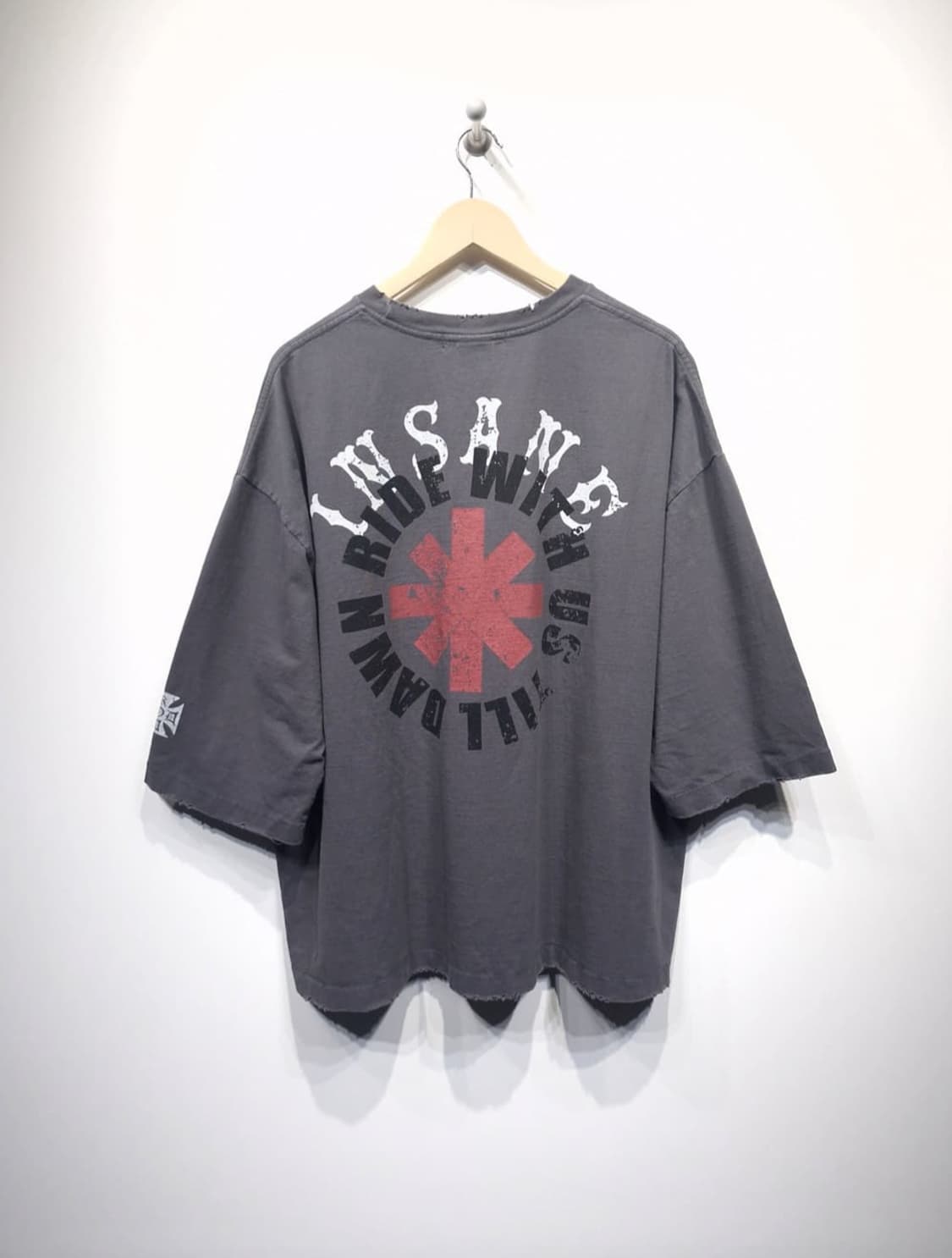 인세인개러지x틸던 3/4슬리브 차콜 상품이미지2