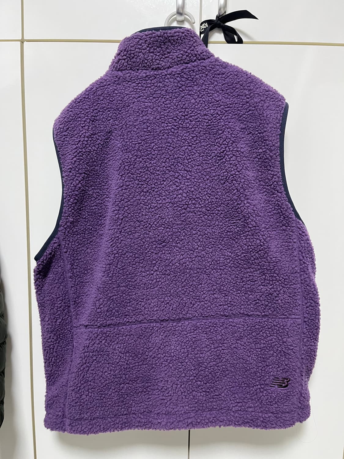 (새상품) 뉴발란스 플리스 베스트 퍼플 L 상품이미지4