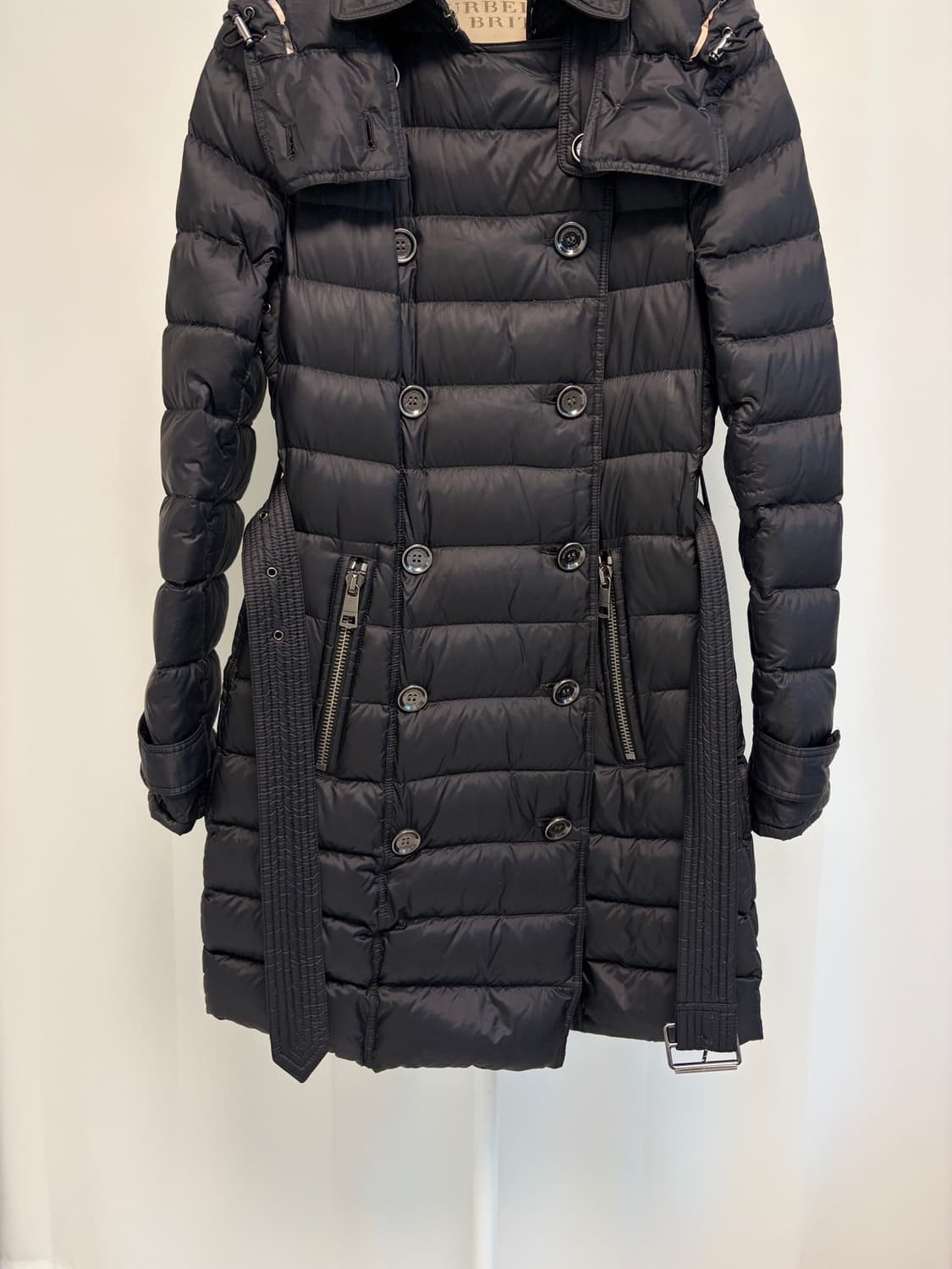 버버리 블랙 벨티드 트렌치 패딩 다운 코트 상품이미지3