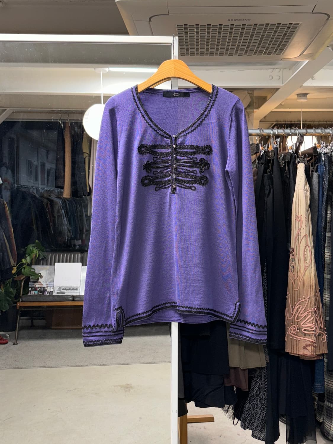 어나더 에디션 나폴레옹 니트 상품이미지1