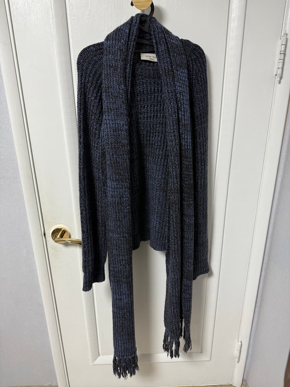 After pray 니트& 머플러 상품이미지1