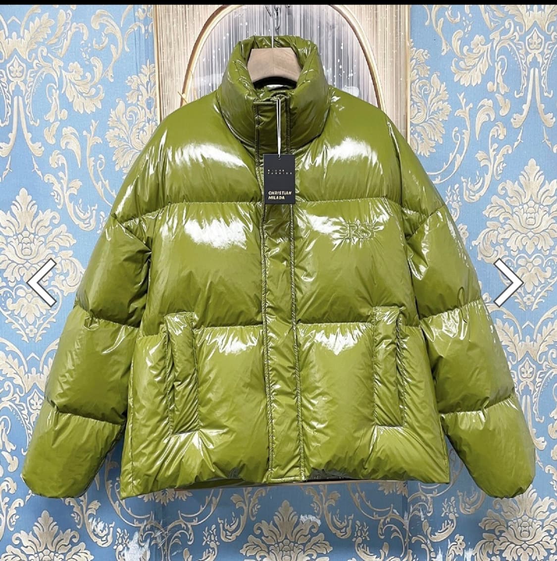 Christian milada italy 패딩 새제품 상품이미지1