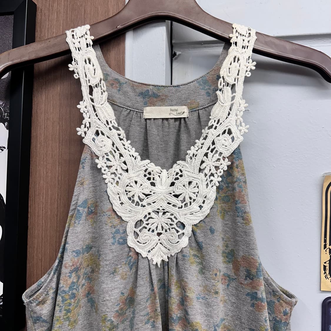 Lace Detail Flower Cotton Long Top 상품이미지3