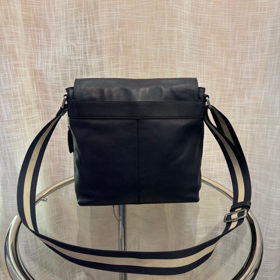 정품 코치 남성 가죽 크로스백     상품이미지4