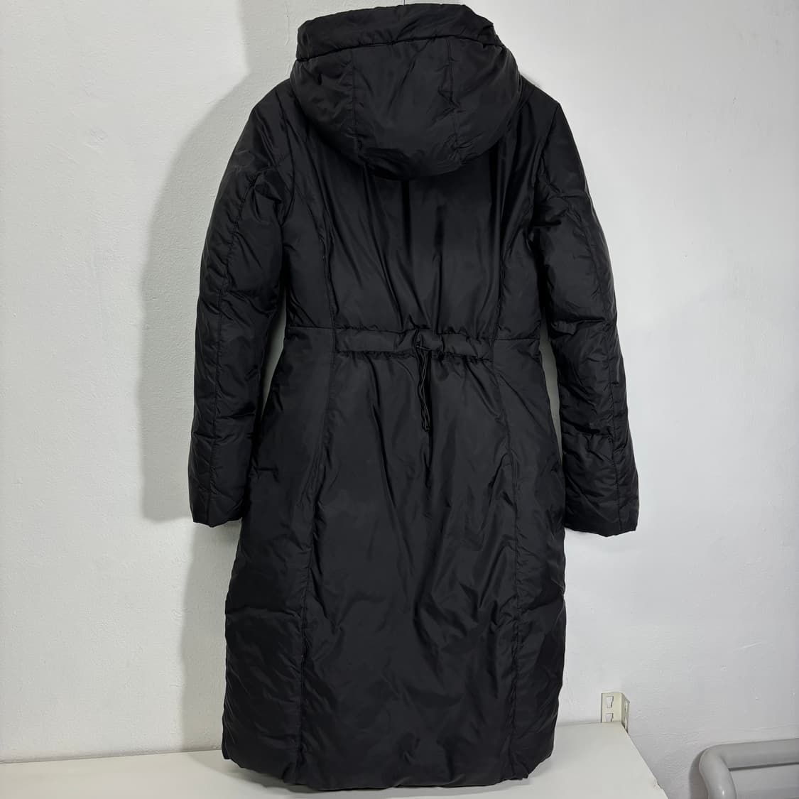 우먼S 자라우먼 블랙 허리스트링 A라인 투웨이 후드롱패딩 상품이미지3