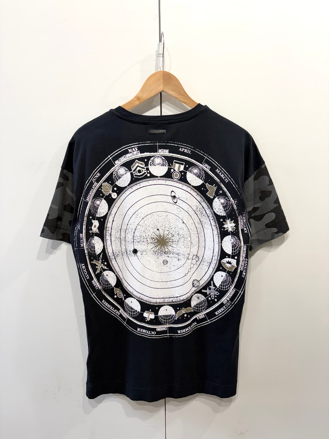 디젤 블랙 골드 카모플라주 반팔 티셔츠 상품이미지3