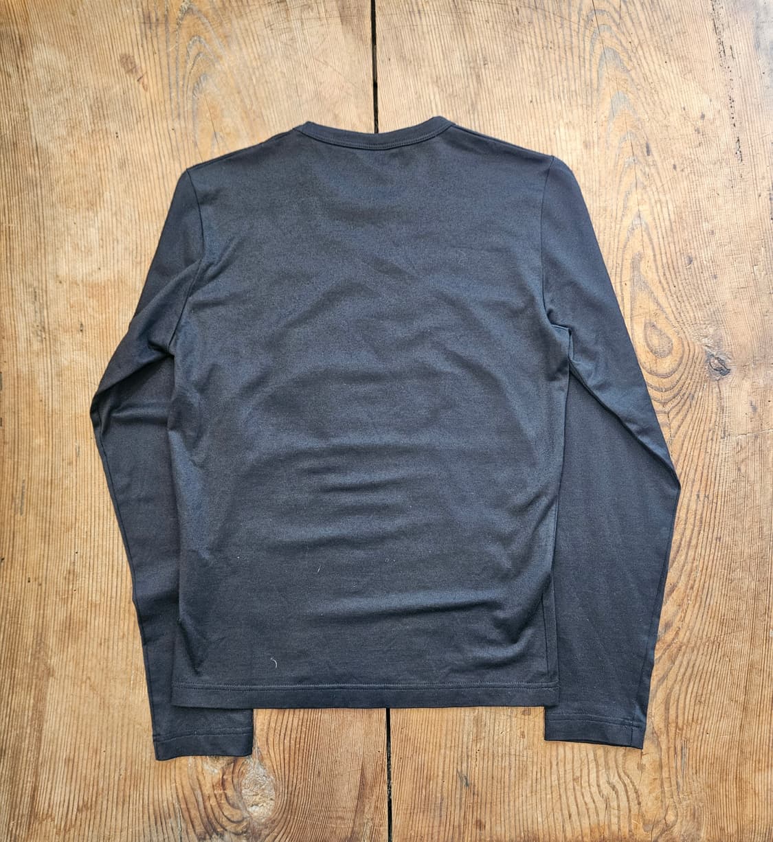 비켐버그 롱슬리브 티셔츠 상품이미지2