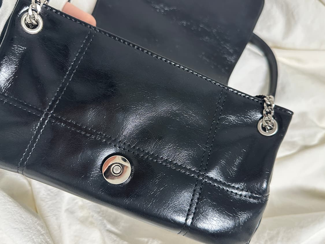 마뗑킴 블랙 체인 스몰 숄더백 상품이미지2