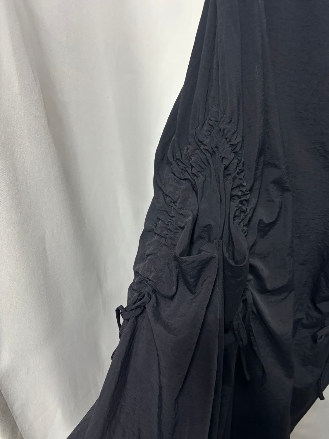 8 컨셉트 뒷허리 밴딩 셔링 카고 벌룬 롱 스커트 F 상품이미지3