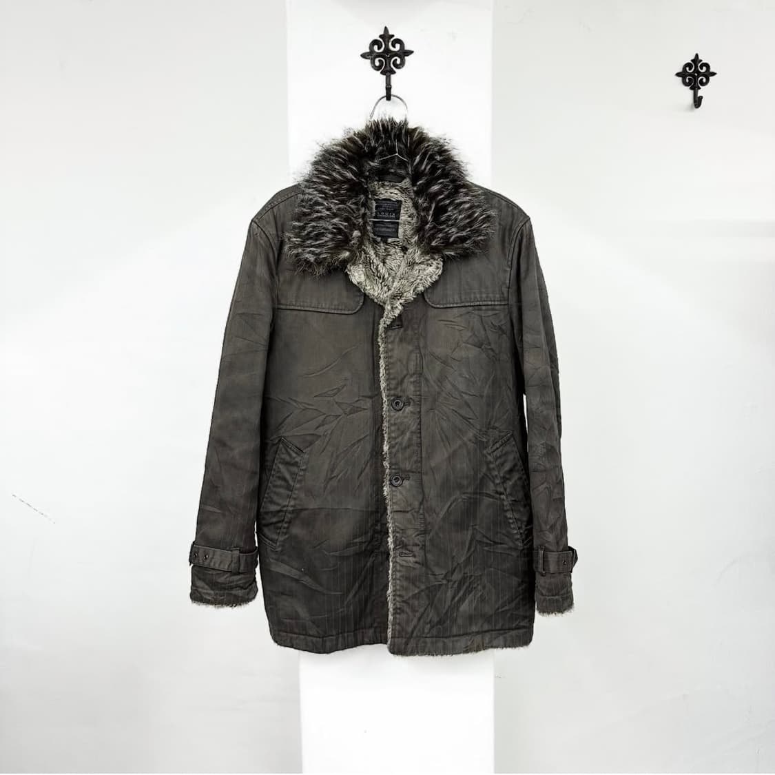 Louis Chavlon fur trimming jacket  상품이미지3