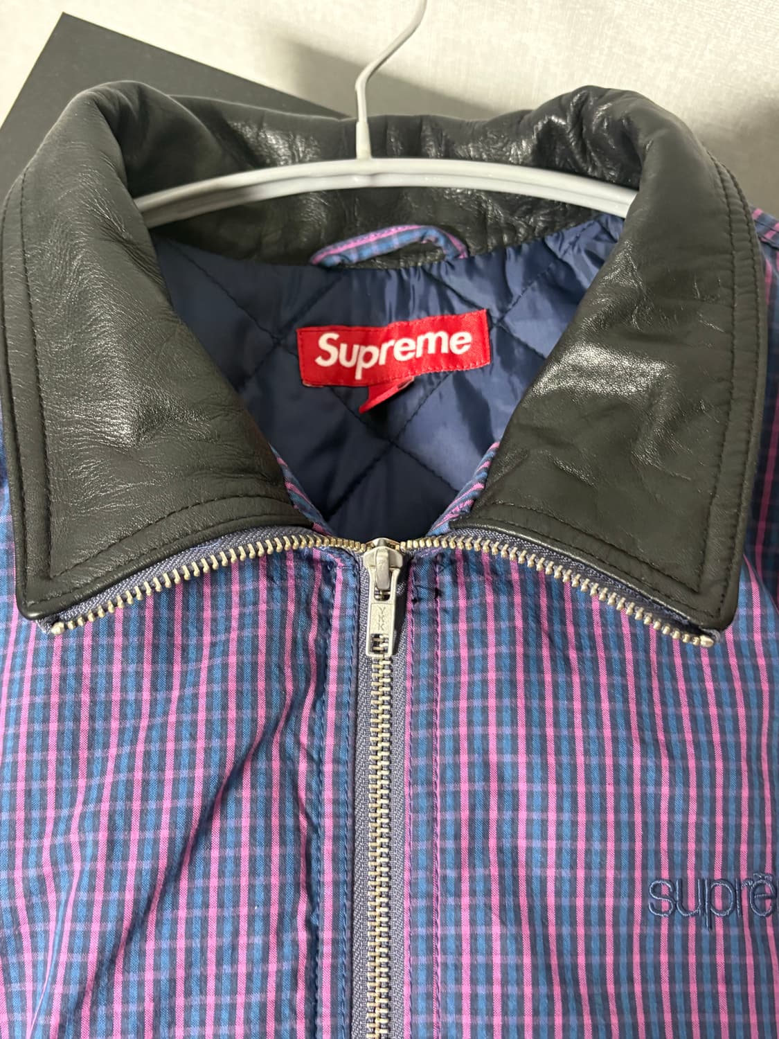 [L]슈프림 레더 칼라 유틸리티 자켓 25SS 상품이미지2