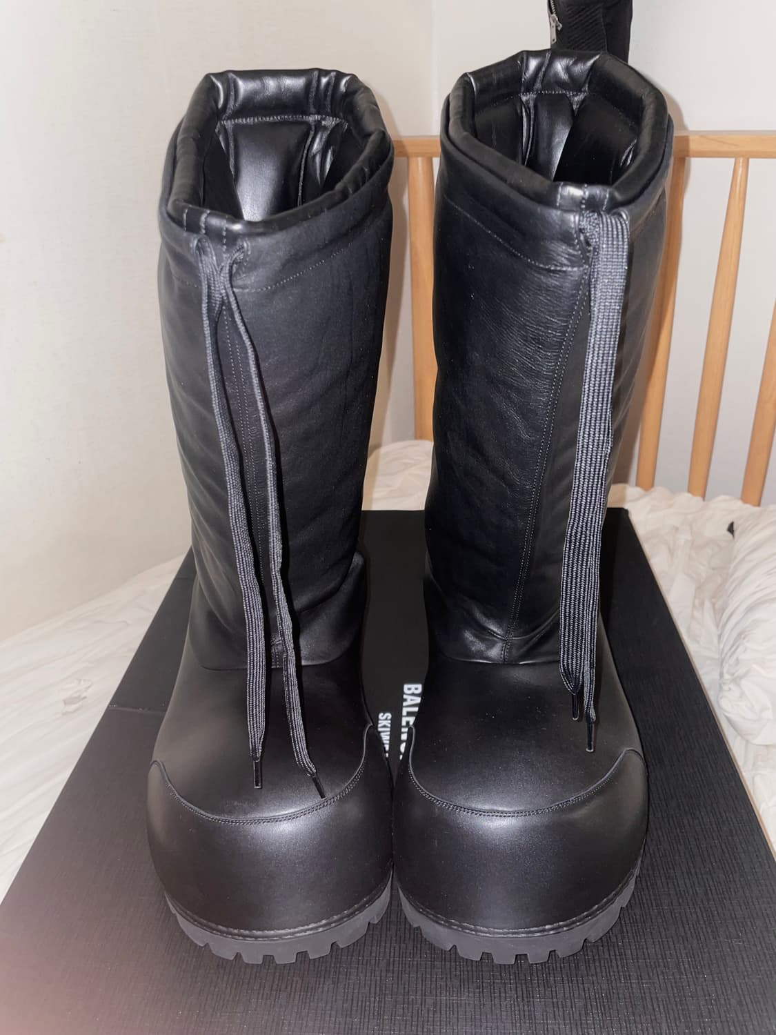 발렌시아가 알레스카 스키부츠 카프스킨 레더하이 상품이미지4