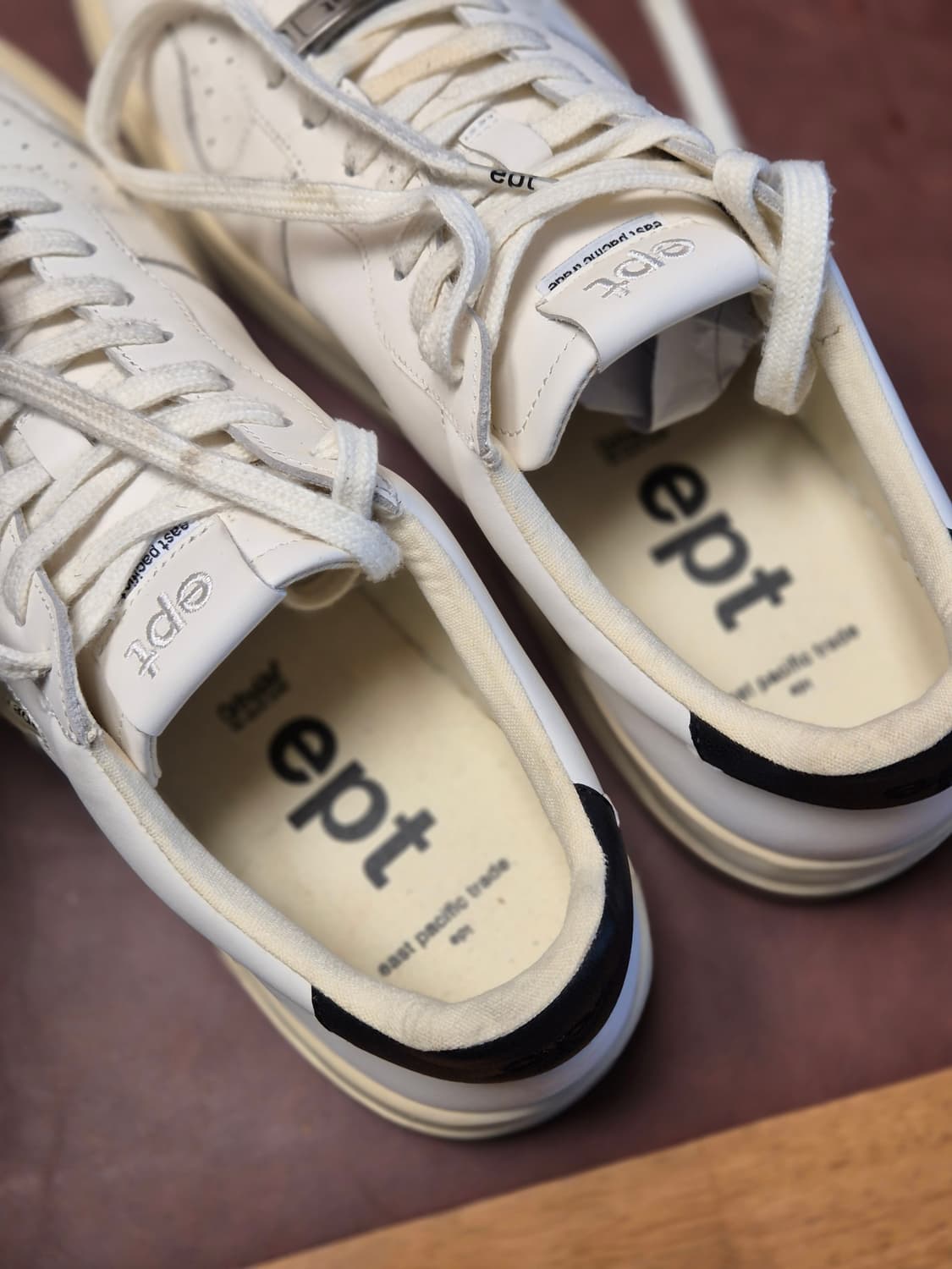 실착용1회 295-300(10.5) 이피티 코트 오프화이트  상품이미지8