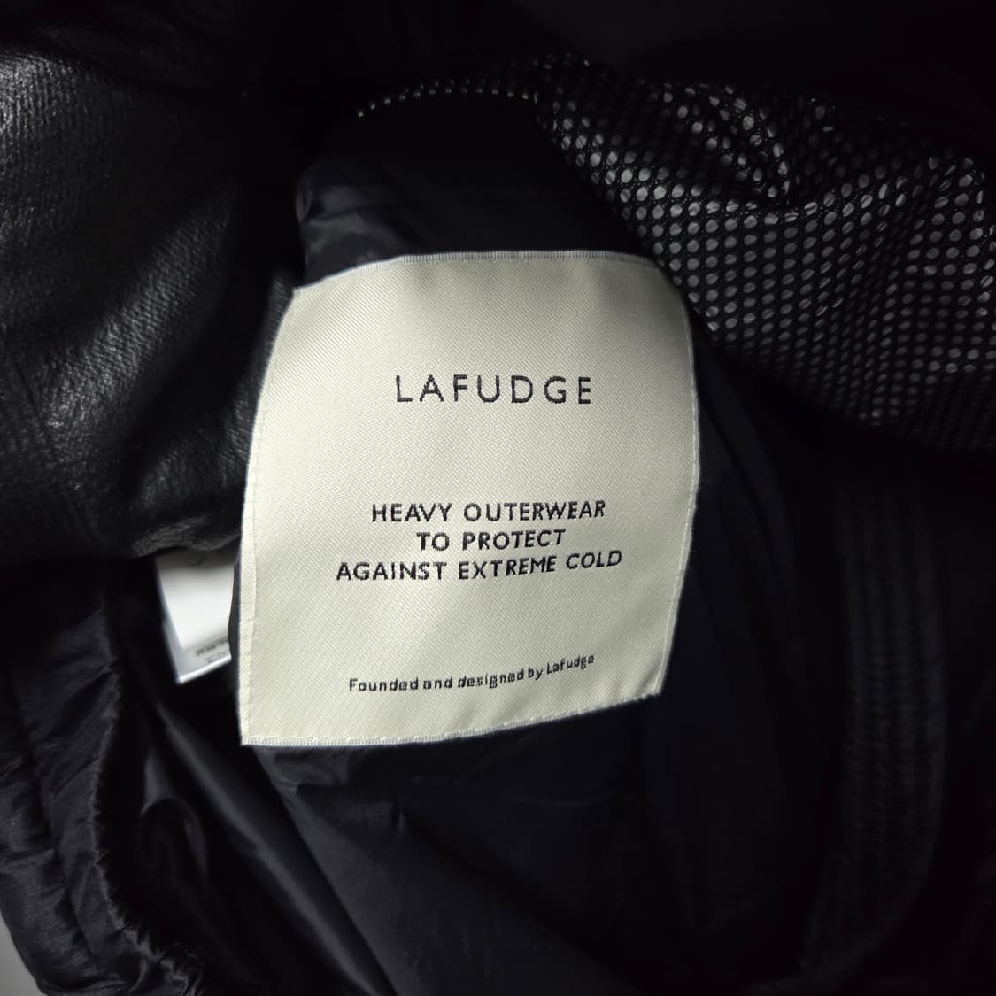 66/124 라퓨지 스토어 투포켓 패딩 상품이미지8