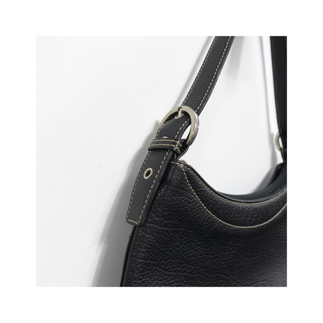 빈티지 버클 레더 숄더백 상품이미지4