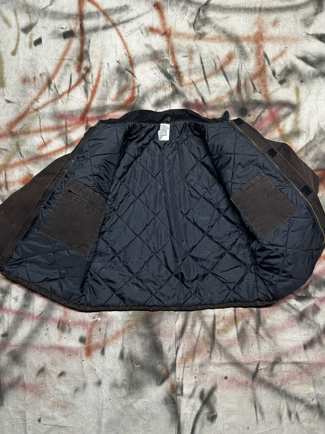 칼하트 J02 액티브 캔버스 자켓 다크브라운 상품이미지2