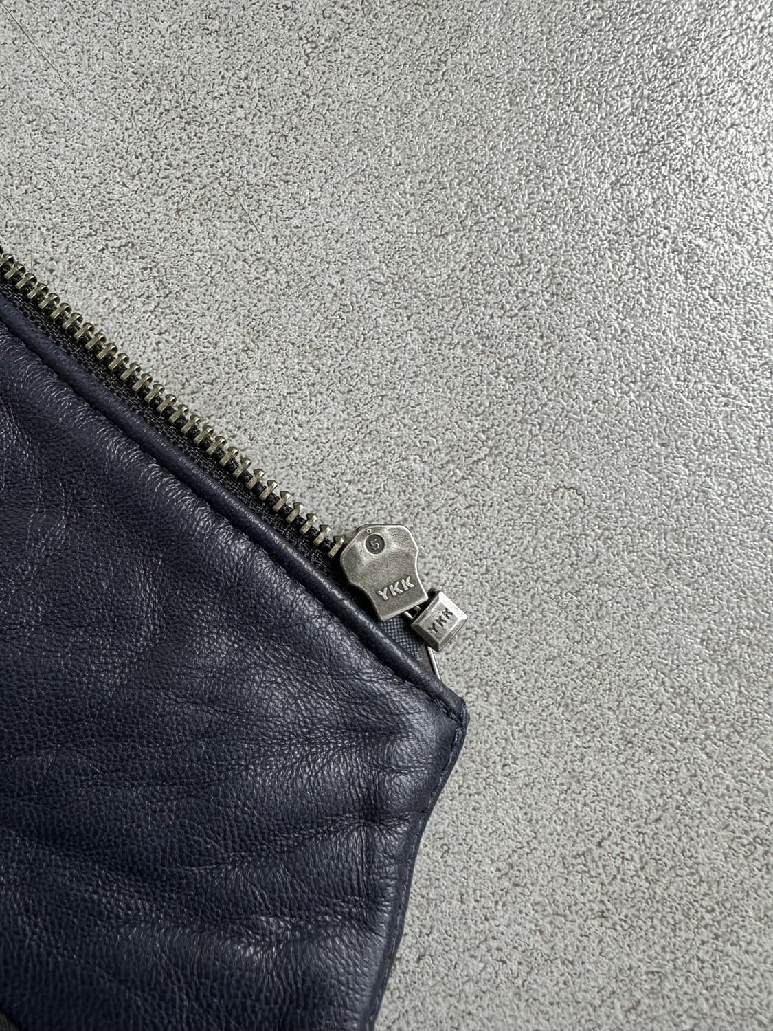 헬무트랭 램스킨 레더 사선지퍼 크롭 자켓 상품이미지8