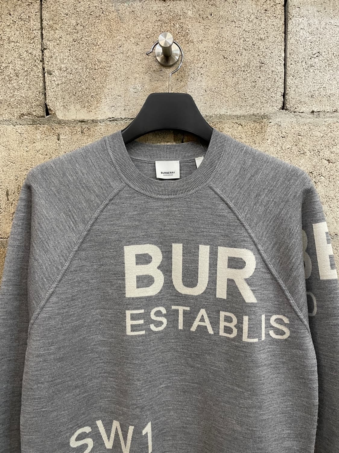 버버리 호스페리 니트  상품이미지2