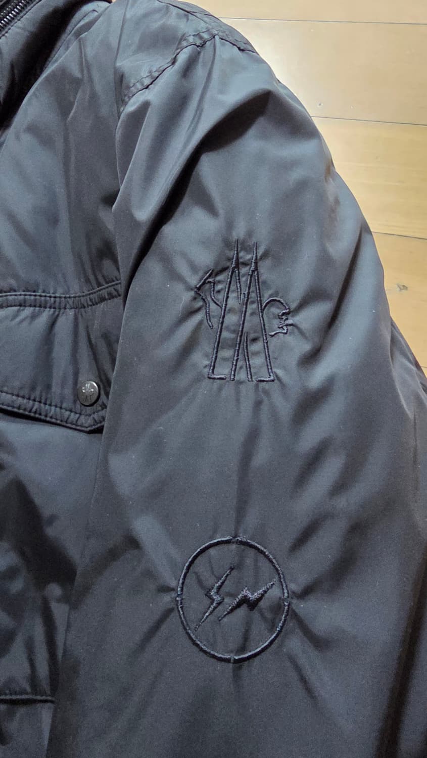 몽클레어 후지와라 콜라보 패딩 2사이즈 105 상품이미지8