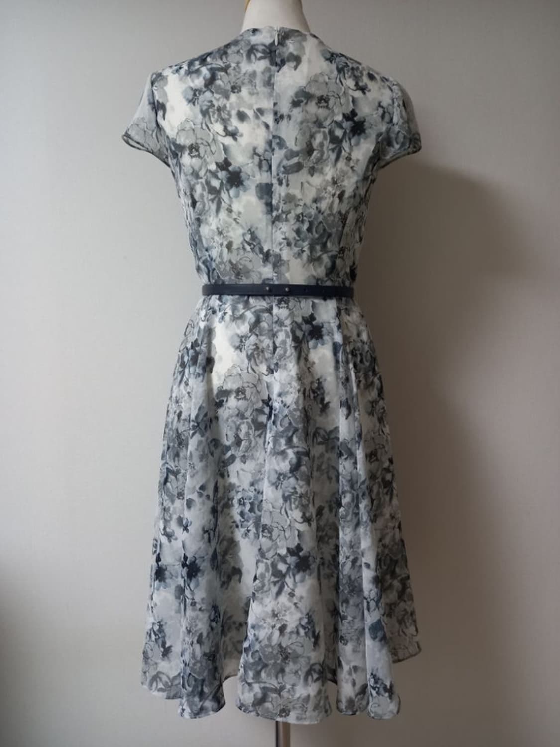 미니멈 원피스 상품이미지3