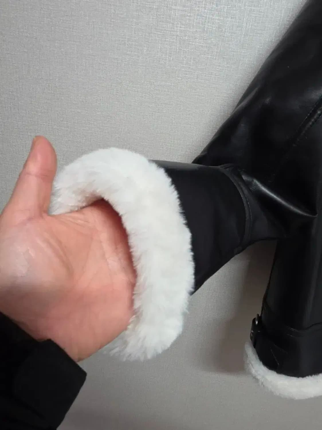 LEFT 블랙 무스탕 퍼 가죽 자켓 사이즈  105 상품이미지5