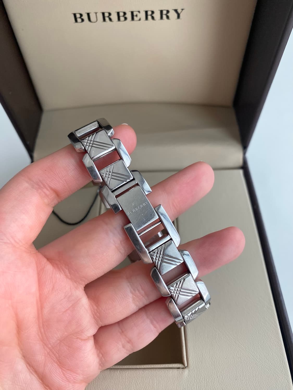 Burberrys 버버리 노바체크 브레이슬릿 스퀘어 쿼츠 상품이미지5